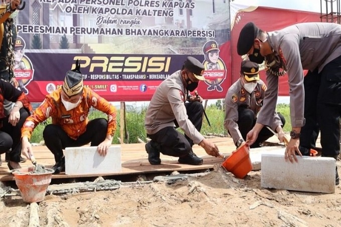 peletakan-batu_800x533